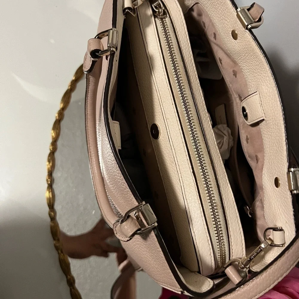 Kate Spade Cream Satchel with Elegant Design